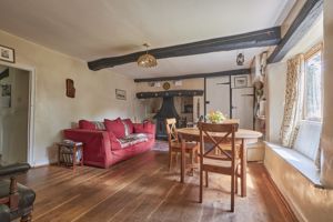 Dining Room- click for photo gallery